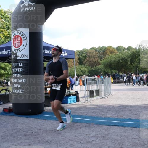 14.09.2025 - Stadtparktriathlon Strokosch-Dieckow http://msf.ph/oto/8897546 14.09.2025 13:37:46 Ziel 1392 meine-sportfotos.de