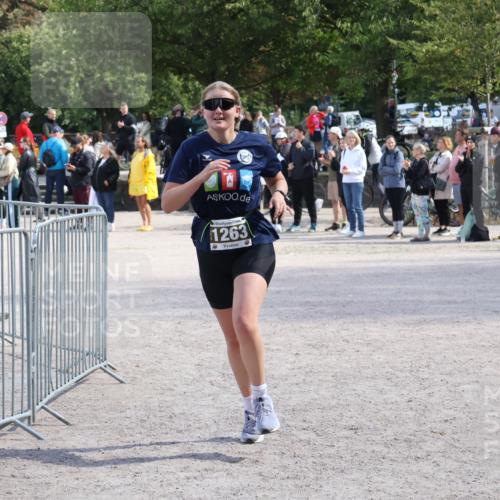 14.09.2025 - Stadtparktriathlon Strokosch-Dieckow http://msf.ph/oto/8897571 14.09.2025 13:38:09 Ziel 1263 meine-sportfotos.de