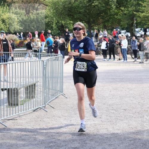 14.09.2025 - Stadtparktriathlon Strokosch-Dieckow http://msf.ph/oto/8897573 14.09.2025 13:38:10 Ziel 1263 meine-sportfotos.de
