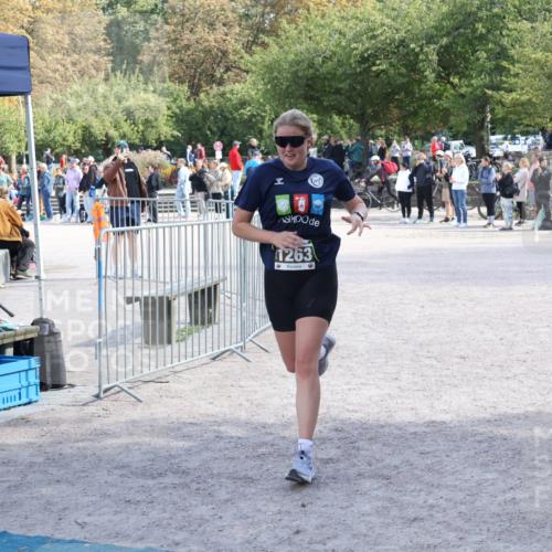 14.09.2025 - Stadtparktriathlon Strokosch-Dieckow http://msf.ph/oto/8897576 14.09.2025 13:38:10 Ziel 1263 meine-sportfotos.de