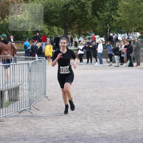 14.09.2025 - Stadtparktriathlon Strokosch-Dieckow http://msf.ph/oto/8897585 14.09.2025 13:38:27 Ziel 1251, 1288, 1396 meine-sportfotos.de