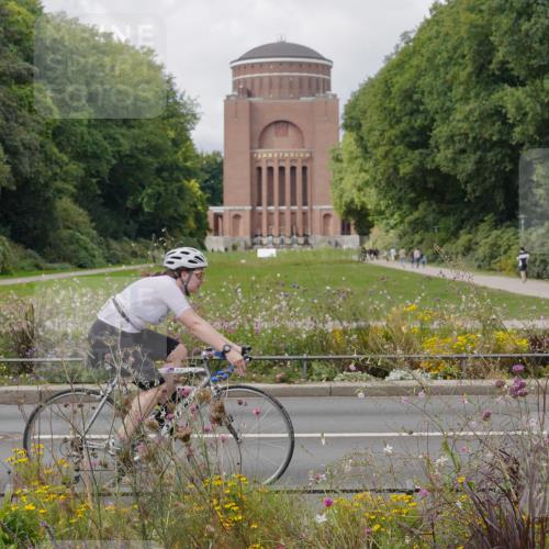 14.09.2025 - Stadtparktriathlon Michael Burmester http://msf.ph/oto/8897598 14.09.2025 12:39:26 Radfahren 1251, 1278, 1360 meine-sportfotos.de