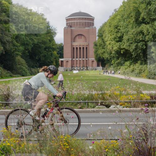 14.09.2025 - Stadtparktriathlon Michael Burmester http://msf.ph/oto/8897612 14.09.2025 12:39:42 Radfahren 1317, 1321, 1335, 1394, 1410, 1417 meine-sportfotos.de