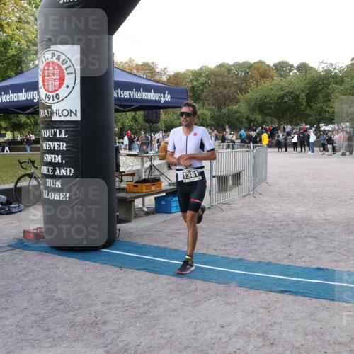 14.09.2025 - Stadtparktriathlon Strokosch-Dieckow http://msf.ph/oto/8897637 14.09.2025 13:38:49 Ziel 1381 meine-sportfotos.de