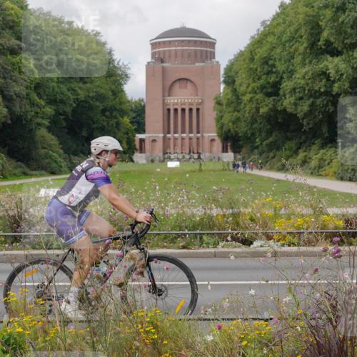 14.09.2025 - Stadtparktriathlon Michael Burmester http://msf.ph/oto/8897653 14.09.2025 12:40:10 Radfahren 1100, 1237, 1239, 1288 meine-sportfotos.de