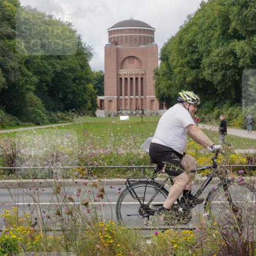 14.09.2025 - Stadtparktriathlon Michael Burmester http://msf.ph/oto/8897663 14.09.2025 12:40:18 Radfahren 1100, 1274, 1295, 1312, 1349, 1387 meine-sportfotos.de