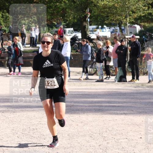 14.09.2025 - Stadtparktriathlon Strokosch-Dieckow http://msf.ph/oto/8897680 14.09.2025 13:39:55 Ziel 1268 meine-sportfotos.de