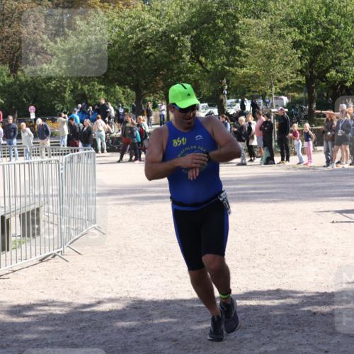 14.09.2025 - Stadtparktriathlon Strokosch-Dieckow http://msf.ph/oto/8897701 14.09.2025 13:40:10 Ziel 1373 meine-sportfotos.de