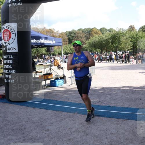 14.09.2025 - Stadtparktriathlon Strokosch-Dieckow http://msf.ph/oto/8897707 14.09.2025 13:40:11 Ziel 1373 meine-sportfotos.de