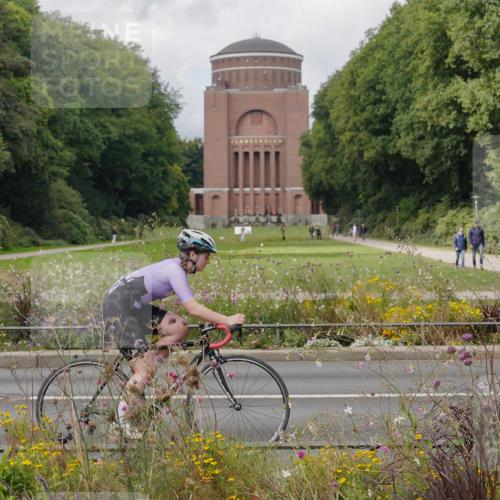 14.09.2025 - Stadtparktriathlon Michael Burmester http://msf.ph/oto/8897737 14.09.2025 12:40:56 Radfahren 1272, 1309, 1382, 1419 meine-sportfotos.de
