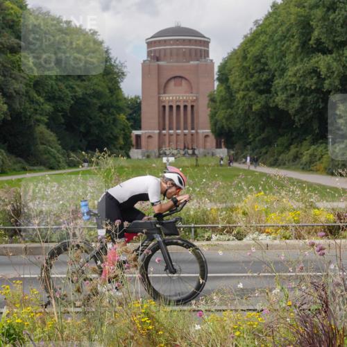 14.09.2025 - Stadtparktriathlon Michael Burmester http://msf.ph/oto/8897751 14.09.2025 12:41:04 Radfahren 1222, 1272, 1384, 1419 meine-sportfotos.de