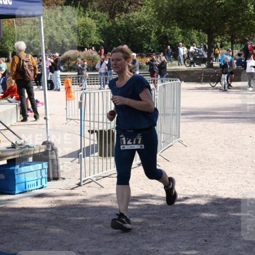 14.09.2025 - Stadtparktriathlon Strokosch-Dieckow http://msf.ph/oto/8897768 14.09.2025 13:41:10 Ziel 1277 meine-sportfotos.de