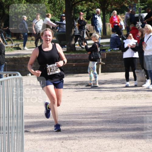 14.09.2025 - Stadtparktriathlon Strokosch-Dieckow http://msf.ph/oto/8897772 14.09.2025 13:41:15 Ziel 1237, 1241, 1277, 1285 meine-sportfotos.de