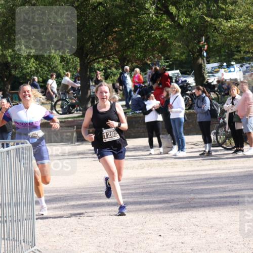 14.09.2025 - Stadtparktriathlon Strokosch-Dieckow http://msf.ph/oto/8897775 14.09.2025 13:41:15 Ziel 1237, 1241, 1277, 1285 meine-sportfotos.de