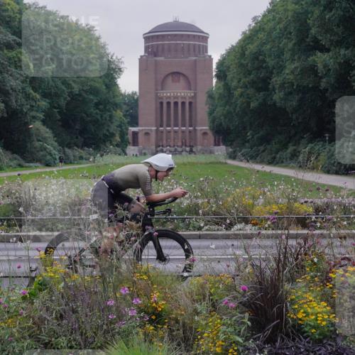 14.09.2025 - Stadtparktriathlon Michael Burmester http://msf.ph/oto/8897794 14.09.2025 09:00:28 Radfahren 335 meine-sportfotos.de
