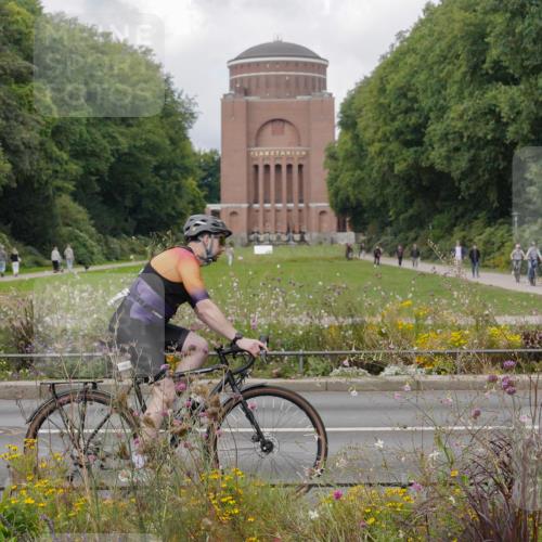 14.09.2025 - Stadtparktriathlon Michael Burmester http://msf.ph/oto/8897806 14.09.2025 12:41:33 Radfahren 1228, 1287, 1304, 1334, 1343, 1353 meine-sportfotos.de