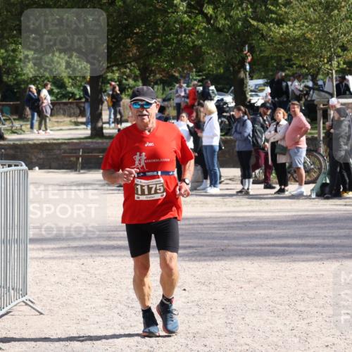 14.09.2025 - Stadtparktriathlon Strokosch-Dieckow http://msf.ph/oto/8897812 14.09.2025 13:41:27 Ziel 1175, 1295 meine-sportfotos.de