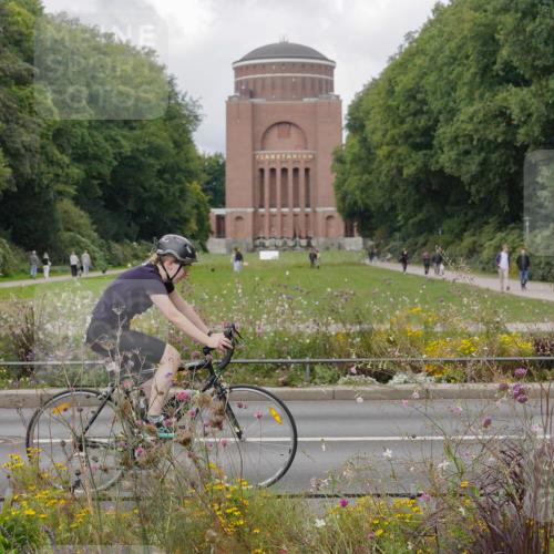14.09.2025 - Stadtparktriathlon Michael Burmester http://msf.ph/oto/8897819 14.09.2025 12:41:40 Radfahren 1260, 1287, 1304, 1334, 1353 meine-sportfotos.de