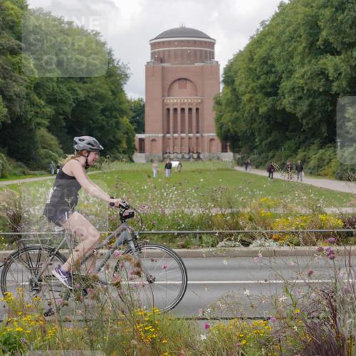 14.09.2025 - Stadtparktriathlon Michael Burmester http://msf.ph/oto/8897833 14.09.2025 12:41:54 Radfahren 1285 meine-sportfotos.de