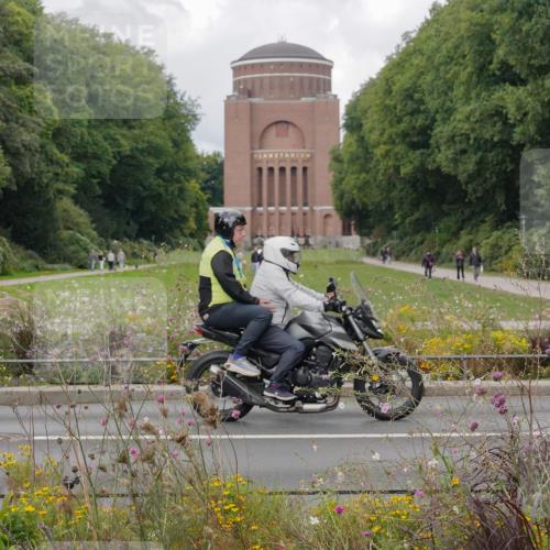 14.09.2025 - Stadtparktriathlon Michael Burmester http://msf.ph/oto/8897838 14.09.2025 12:41:57 Radfahren 1285 meine-sportfotos.de