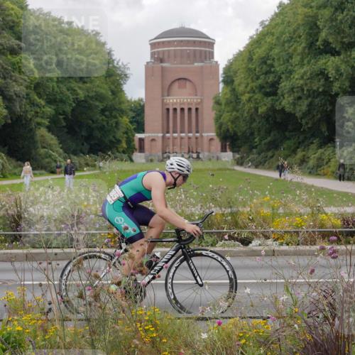 14.09.2025 - Stadtparktriathlon Michael Burmester http://msf.ph/oto/8897865 14.09.2025 12:42:34 Radfahren 1250, 1276, 1385 meine-sportfotos.de