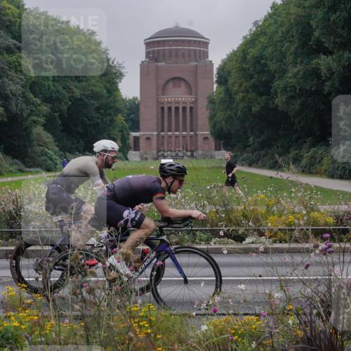 14.09.2025 - Stadtparktriathlon Michael Burmester http://msf.ph/oto/8897894 14.09.2025 09:02:33 Radfahren 318, 326, 339, 340, 342, 345, 347, 363, 370, 376 meine-sportfotos.de