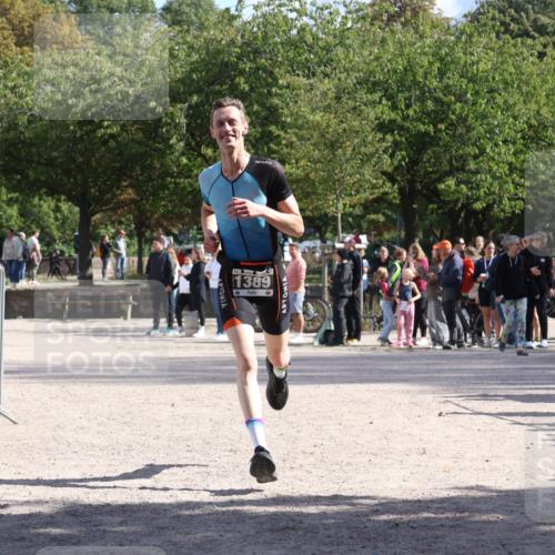 14.09.2025 - Stadtparktriathlon Strokosch-Dieckow http://msf.ph/oto/8897935 14.09.2025 13:42:22 Ziel 1374, 1389 meine-sportfotos.de