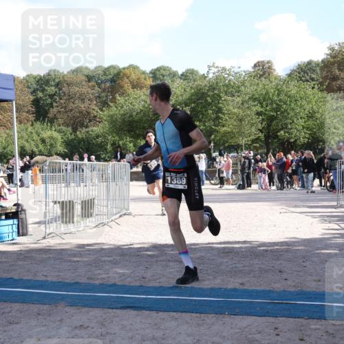 14.09.2025 - Stadtparktriathlon Strokosch-Dieckow http://msf.ph/oto/8897940 14.09.2025 13:42:22 Ziel 1374, 1389 meine-sportfotos.de