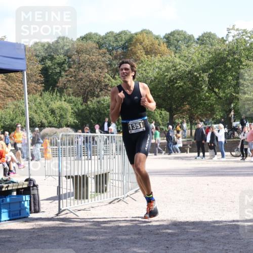 14.09.2025 - Stadtparktriathlon Strokosch-Dieckow http://msf.ph/oto/8897956 14.09.2025 13:42:29 Ziel 1351, 1374, 1414 meine-sportfotos.de