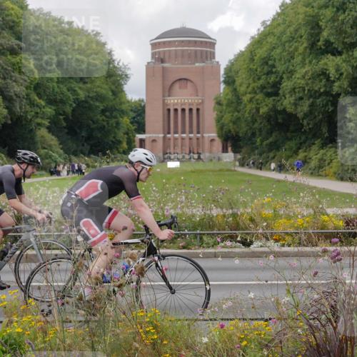 14.09.2025 - Stadtparktriathlon Michael Burmester http://msf.ph/oto/8897957 14.09.2025 12:43:41 Radfahren 1252, 1267, 1296, 1298, 1361, 1365, 1367, 1405, 1407 meine-sportfotos.de