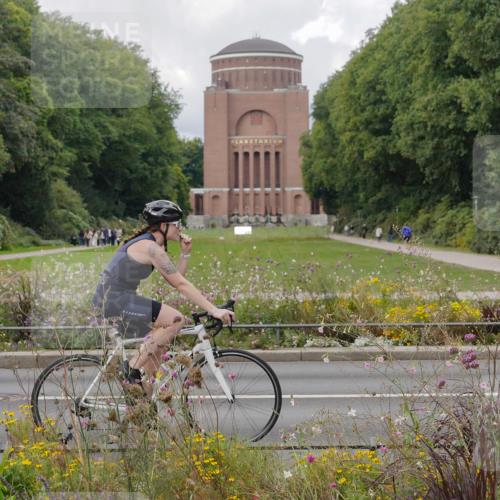14.09.2025 - Stadtparktriathlon Michael Burmester http://msf.ph/oto/8897962 14.09.2025 12:43:43 Radfahren 1252, 1267, 1296, 1298, 1361, 1365, 1367, 1405, 1407 meine-sportfotos.de
