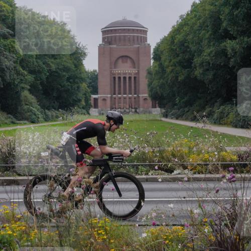 14.09.2025 - Stadtparktriathlon Michael Burmester http://msf.ph/oto/8897987 14.09.2025 09:03:25 Radfahren 322, 337, 349 meine-sportfotos.de