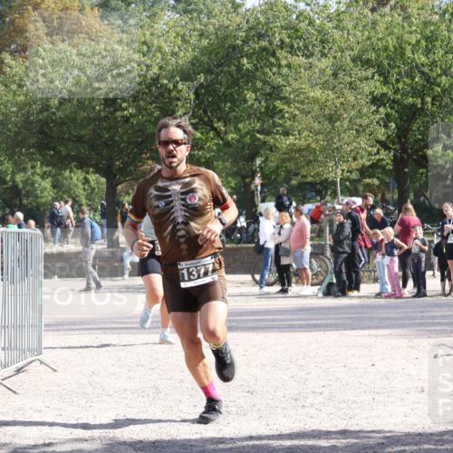 14.09.2025 - Stadtparktriathlon Strokosch-Dieckow http://msf.ph/oto/8897993 14.09.2025 13:42:57 Ziel 1321, 1377 meine-sportfotos.de