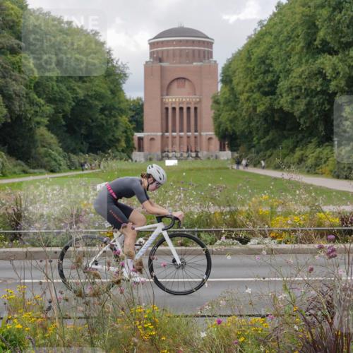 14.09.2025 - Stadtparktriathlon Michael Burmester http://msf.ph/oto/8898032 14.09.2025 12:44:33 Radfahren 1264, 1286, 1324, 1350, 1356, 1377 meine-sportfotos.de