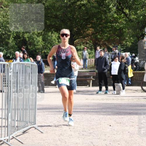14.09.2025 - Stadtparktriathlon Strokosch-Dieckow http://msf.ph/oto/8898108 14.09.2025 13:45:39 Ziel 1571 meine-sportfotos.de