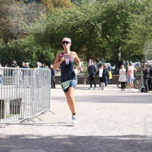 14.09.2025 - Stadtparktriathlon Strokosch-Dieckow http://msf.ph/oto/8898111 14.09.2025 13:45:40 Ziel 1571 meine-sportfotos.de