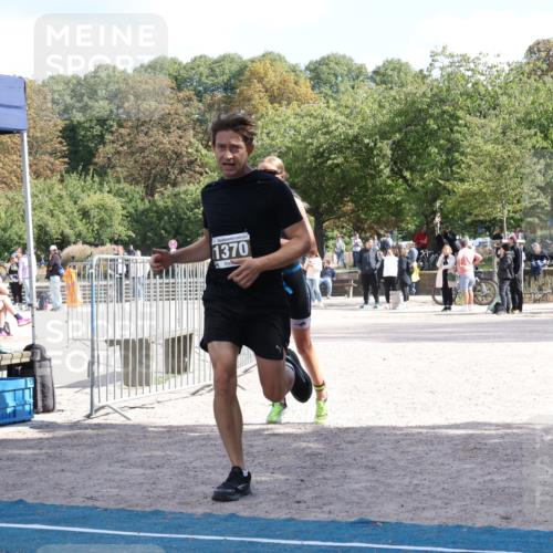14.09.2025 - Stadtparktriathlon Strokosch-Dieckow http://msf.ph/oto/8898136 14.09.2025 13:46:04 Ziel 1370, 1576 meine-sportfotos.de