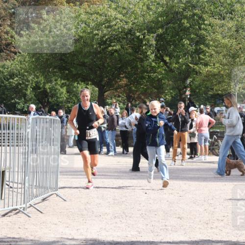 14.09.2025 - Stadtparktriathlon Strokosch-Dieckow http://msf.ph/oto/8898176 14.09.2025 13:47:33 Ziel 1326 meine-sportfotos.de