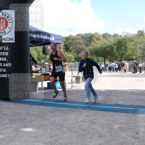14.09.2025 - Stadtparktriathlon Strokosch-Dieckow http://msf.ph/oto/8898185 14.09.2025 13:47:36 Ziel 1326 meine-sportfotos.de