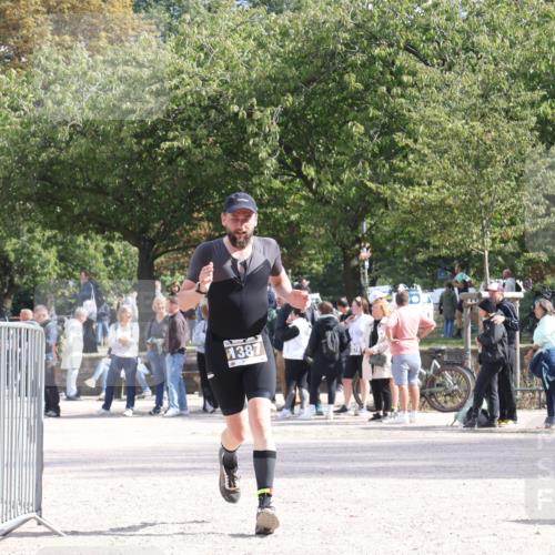 14.09.2025 - Stadtparktriathlon Strokosch-Dieckow http://msf.ph/oto/8898190 14.09.2025 13:47:50 Ziel 1387 meine-sportfotos.de