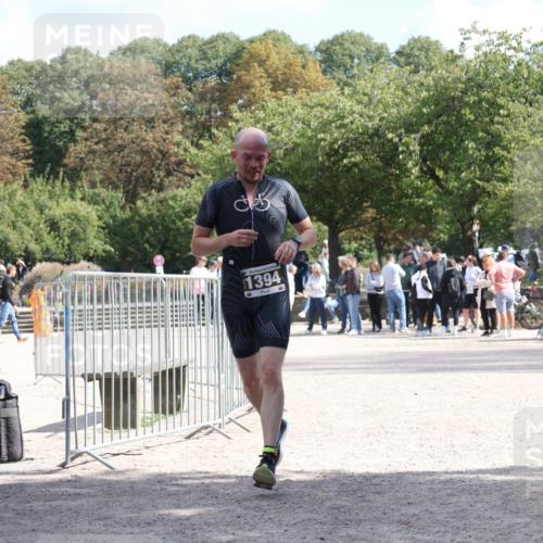 14.09.2025 - Stadtparktriathlon Strokosch-Dieckow http://msf.ph/oto/8898204 14.09.2025 13:47:57 Ziel 1387, 1394 meine-sportfotos.de