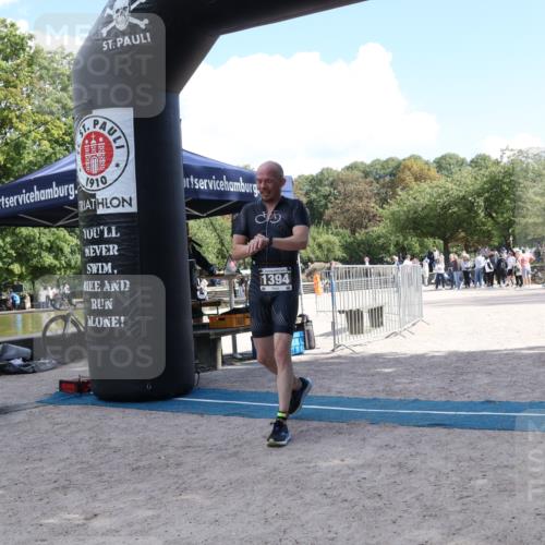 14.09.2025 - Stadtparktriathlon Strokosch-Dieckow http://msf.ph/oto/8898210 14.09.2025 13:47:58 Ziel 1387, 1394 meine-sportfotos.de
