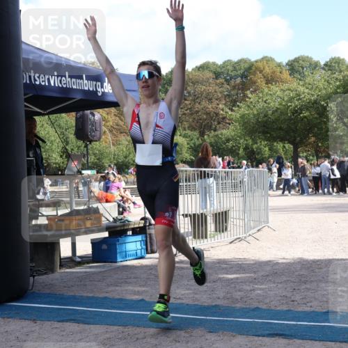14.09.2025 - Stadtparktriathlon Strokosch-Dieckow http://msf.ph/oto/8898236 14.09.2025 13:48:22 Ziel 1327, 1604 meine-sportfotos.de