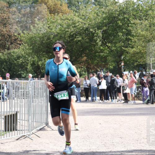 14.09.2025 - Stadtparktriathlon Strokosch-Dieckow http://msf.ph/oto/8898245 14.09.2025 13:48:30 Ziel 1327, 1580, 1617 meine-sportfotos.de