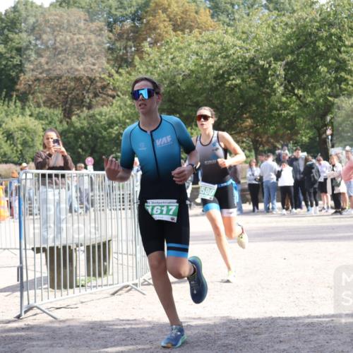 14.09.2025 - Stadtparktriathlon Strokosch-Dieckow http://msf.ph/oto/8898246 14.09.2025 13:48:30 Ziel 1327, 1580, 1617 meine-sportfotos.de