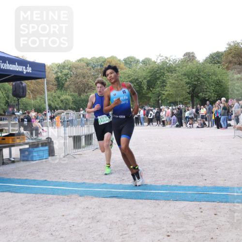 14.09.2025 - Stadtparktriathlon Strokosch-Dieckow http://msf.ph/oto/8898265 14.09.2025 13:49:53 Ziel 1577, 1584, 1599 meine-sportfotos.de