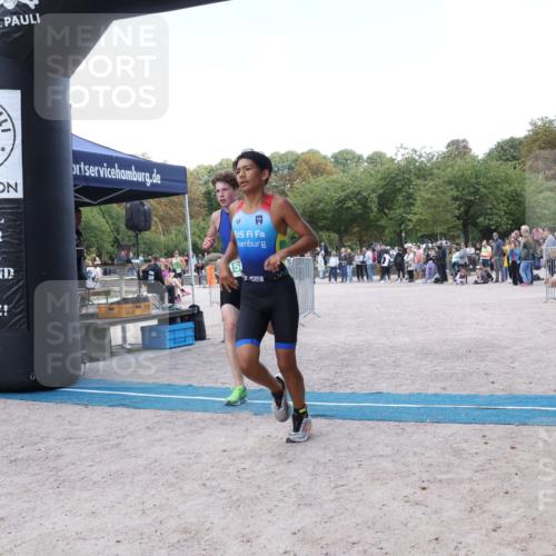 14.09.2025 - Stadtparktriathlon Strokosch-Dieckow http://msf.ph/oto/8898266 14.09.2025 13:49:53 Ziel 1577, 1584, 1599 meine-sportfotos.de