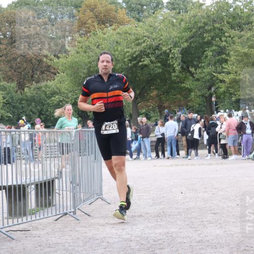 14.09.2025 - Stadtparktriathlon Strokosch-Dieckow http://msf.ph/oto/8898285 14.09.2025 13:50:56 Ziel 1307, 1371, 1420 meine-sportfotos.de