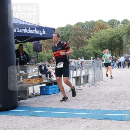 14.09.2025 - Stadtparktriathlon Strokosch-Dieckow http://msf.ph/oto/8898291 14.09.2025 13:50:57 Ziel 1307, 1371, 1420 meine-sportfotos.de