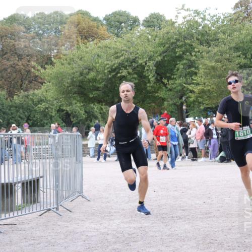 14.09.2025 - Stadtparktriathlon Strokosch-Dieckow http://msf.ph/oto/8898305 14.09.2025 13:51:17 Ziel 1504, 1610 meine-sportfotos.de
